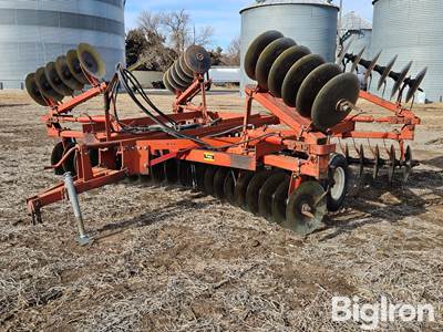 International 475 21' Tandem Disk