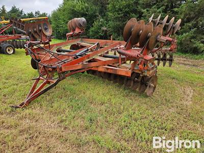 International 480 19' Tandem Disk