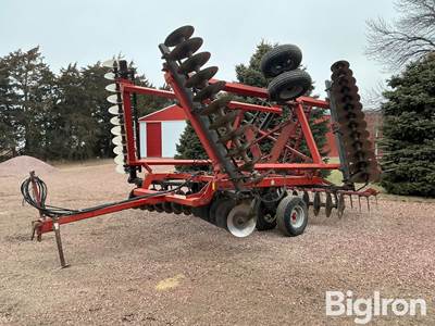 International 496 Tandem Disk