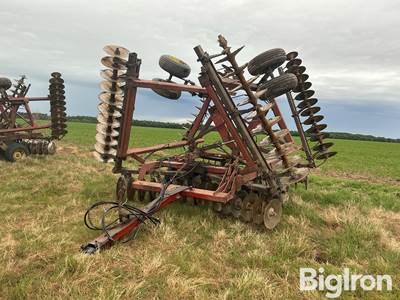 International 496 Disk