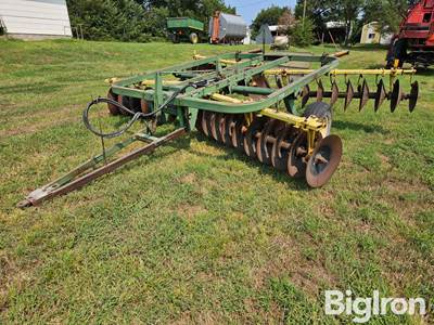 1978 John Deere 210 14' Tandem Disk