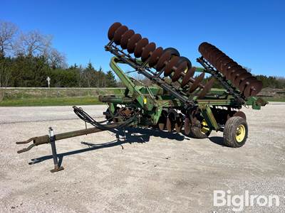 John Deere 220 20' Disk