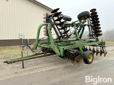 John Deere 235 24' Disk