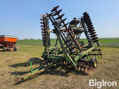John Deere 235 30' Disk