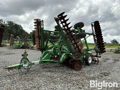 John Deere 2623 Disk