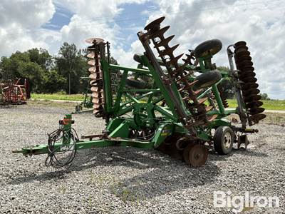 John Deere 2623 Disk