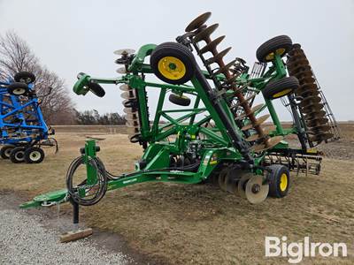 2020 John Deere 2633 30' 8" Tandem Disk w/Rolling Baskets
