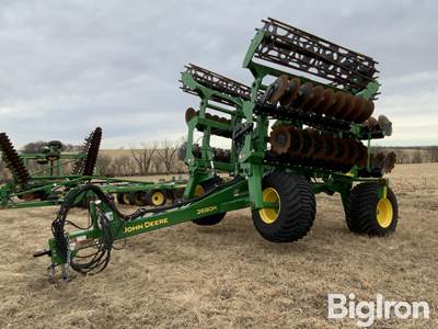 2023 John Deere 2680H 25' High Speed Disk