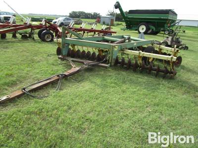 John Deere 340 16' Offset Disk