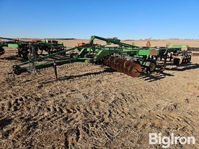 2004 John Deere 512 Disk Ripper