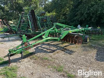 John Deere 512 Disk Ripper