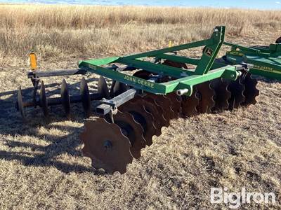 John Deere 620 8’ 3-Pt Disk Harrow