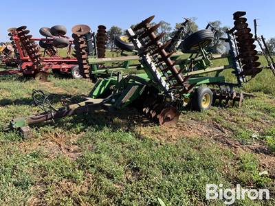 John Deere 630 21’ Disk