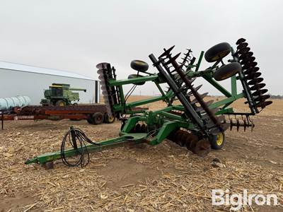 John Deere 630 29' Disk