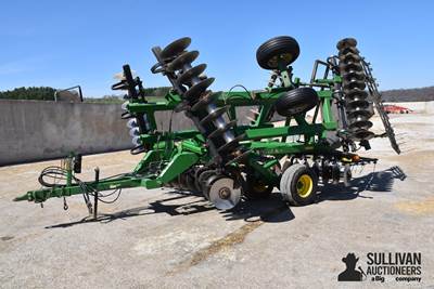 John Deere 637 23'7" Rock Disk