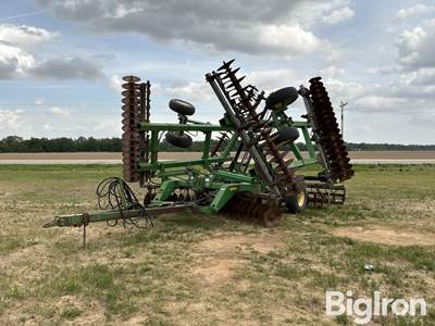 2005 John Deere 637 Disk