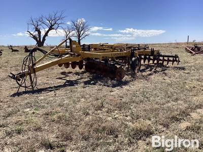 Landoll 2225 WeatherProofer II Disk Ripper