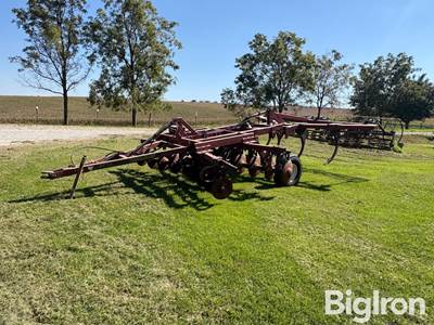 M&W 1165 Earth Master Disk Ripper