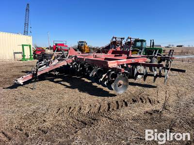M&W 1875 EarthMaster 18' Disk Ripper