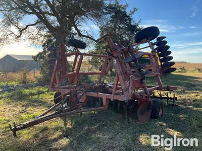 Massey Ferguson 820 Disk