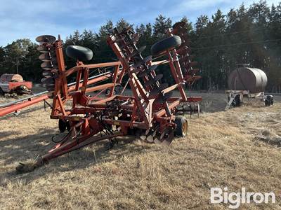 Massey Ferguson F820 Disk
