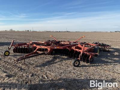 Sunflower 1231-21 21’ Tandem Disk