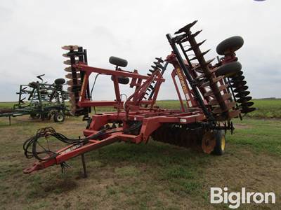 Sunflower 1433-29 29' Tandem Disk