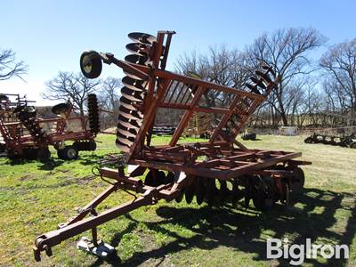 Sunflower 16' Offset Disk