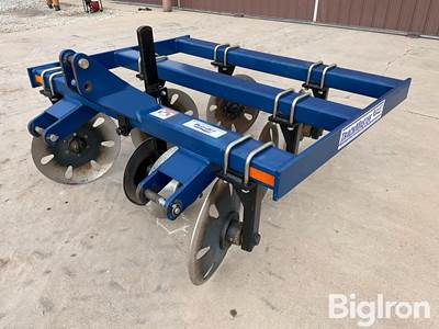 Blu-Jet TrackMaster 3-Pt Pivot Track Closer