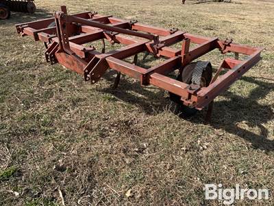 Bush Hog / Stan Hoist 3-Pt Chisel