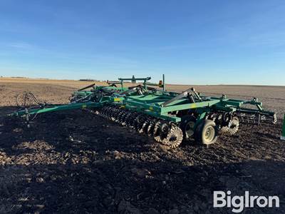 Great Plains 3000TT Turbo Till