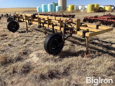 Hamby 4x4 Furrow 5R60” Toolbar