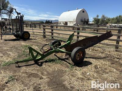 John Deere Kilifer Pull Type V-Ditcher