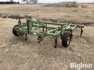 Kewanee No. 180 3-Point Chisel