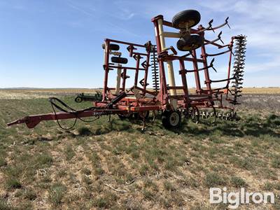 Krause 4330 Chisel Plow