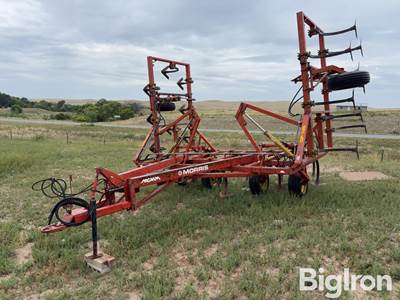 Morris Rod-Weeder CP 725 Chisel Plow