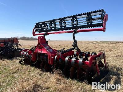 2018 Mahindra 320 Quick-Till