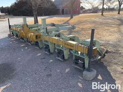 Orthman 8R30 Row Stalker