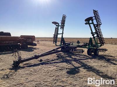 Summers Hydraulic Fold Coil Packer