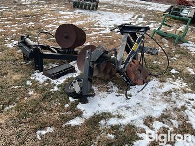 Mounted Pivot Track Closer