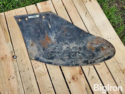 John Deere Plow Moldboard