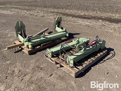 Orthman Hydraulic Tracker w/Mounting Brackets