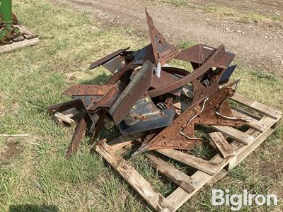 16” Furrow Blades w/Liquid Tubes