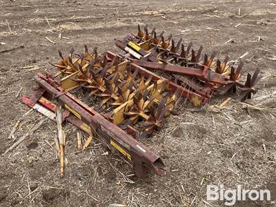 Versatile Noble Pickers