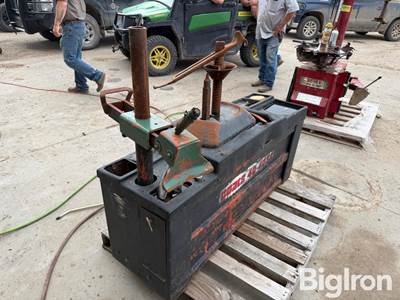 Coats 40-40 SA Tire Machine
