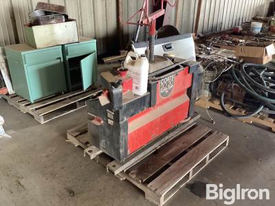 Coats 20-20 Tire Changer