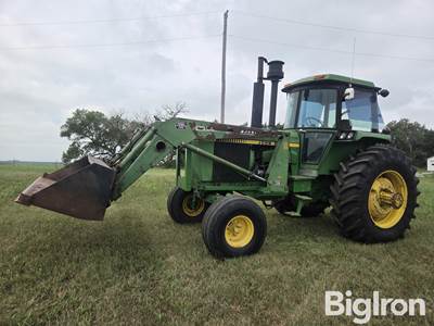 1977 John Deere 4630 2WD Tractor w/Loader