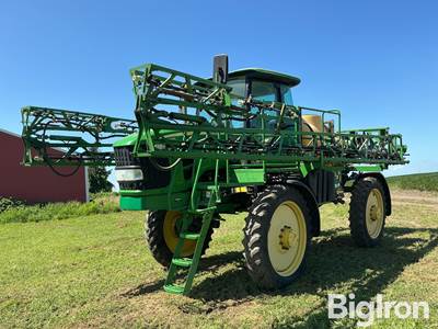 2010 John Deere 4630 Self-Propelled Sprayer