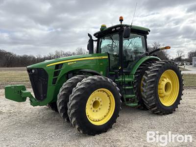 John Deere 8320R Tractor