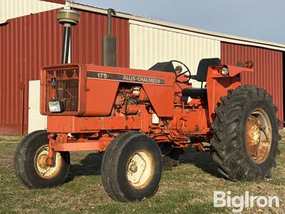 1974 Allis-Chalmers 175 2WD Tractor
